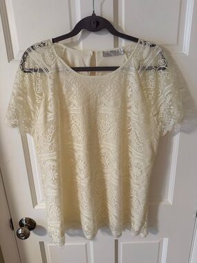 Solitaire Women’s Ivory Lace pullover blouse lined feminine Size 1X